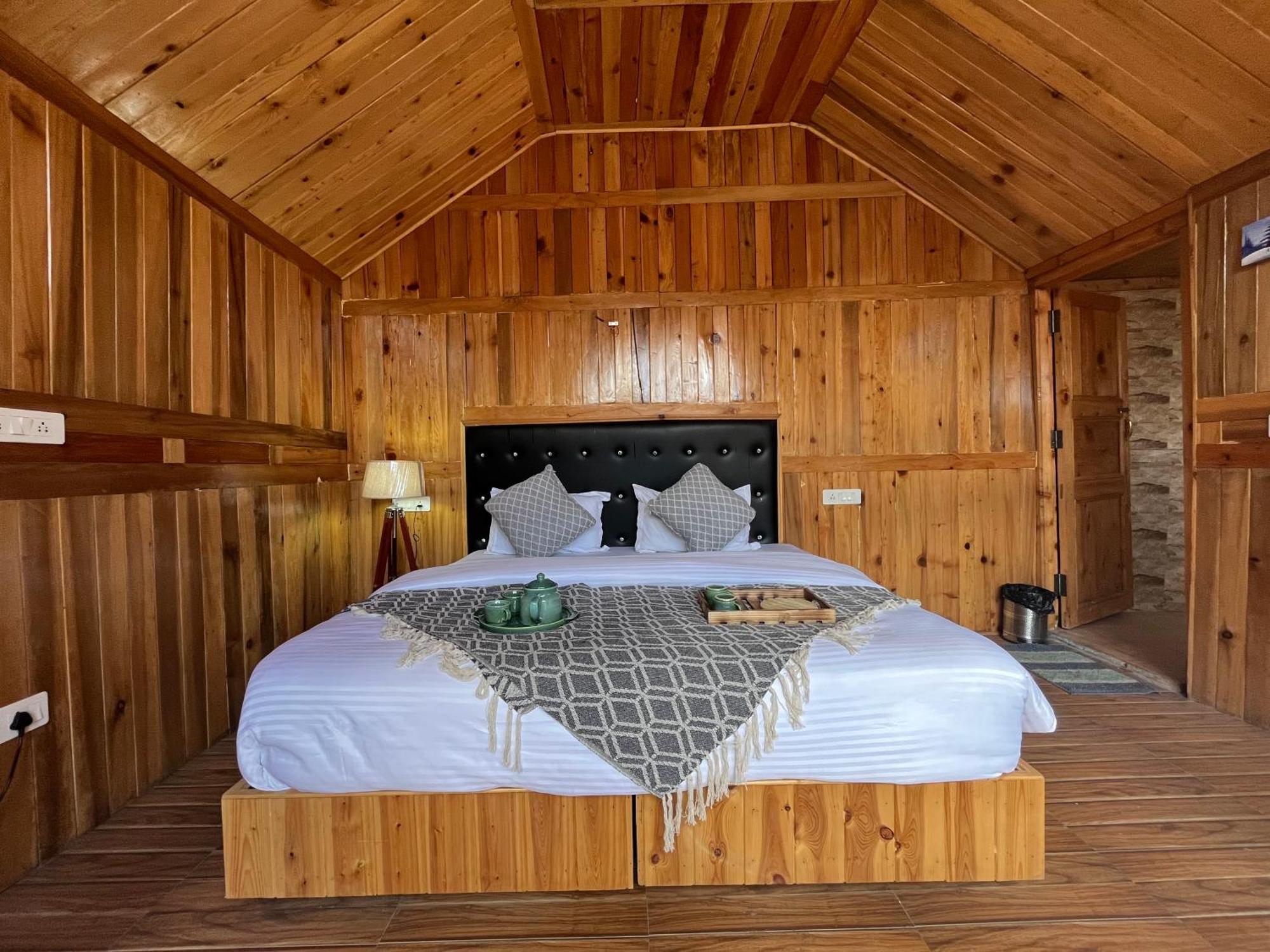 Odin Hostel Shoja 외부 사진